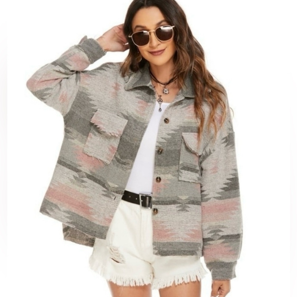 🌸Aztec Geometric Print Button Down Lightweight Jacket. 1 SM 1 LRG 1 XL